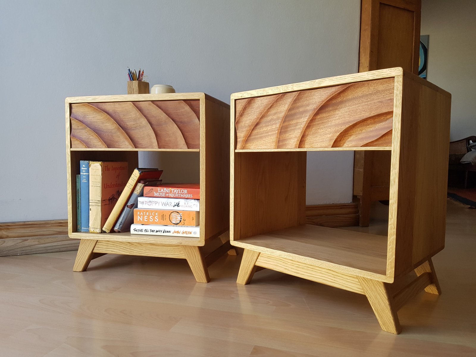 Dune Bedside Pedestal